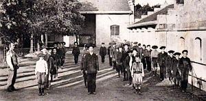 2667- Ben-Aknoun - Petit Lycee - Gymnastique2 - 1905